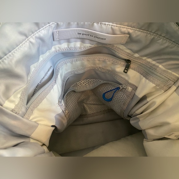 Lululemon Follow Your Bliss yoga tote black speckled PVC rain resistant - Picture 5 of 6